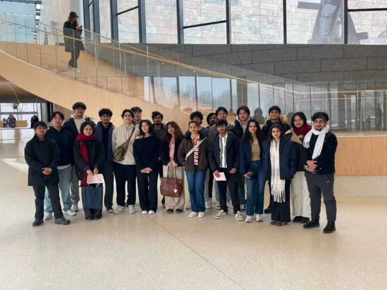 4D830A2F-0AAA-445F-9AF7-881A848DE5D8